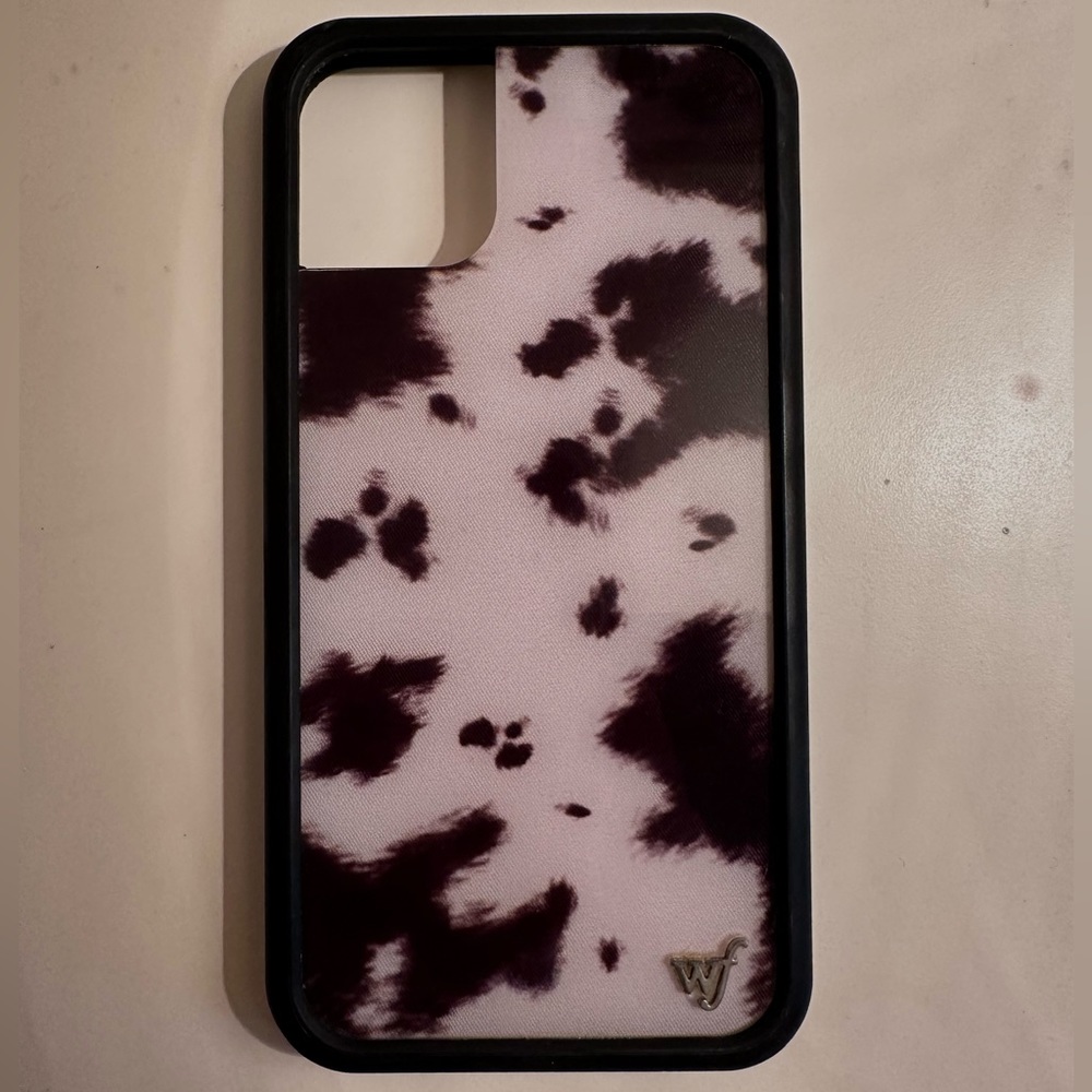 This is the Cowhide case from Wildflower.